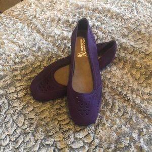 Women’s 8 aerosoles purple great condition